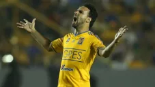 Enrique Esqueda en lamento con Tigres