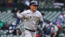 Luis Urías: Destacada actuación del mexicano en victoria de Brewers sobre Braves