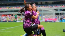 Las Tuzas celebran en el Estadio Azteca