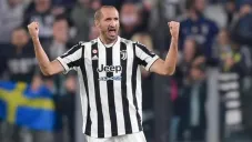Giorgio Chiellini festejando gol con la Juventus en Serie A