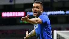 Cabecita en un partido de Cruz Azul