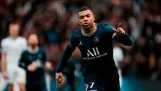 Kylian Mbappé festejando gol con el PSG ante Burdeos en Ligue 1