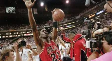 Michael Jordan tras un partido de Chicago Bulls