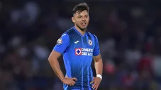 Ángel Romero jugando partido en Concachampions con Cruz Azul
