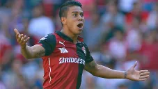 Juan Carlos Medina jugando partido en Liga MX con el Atlas