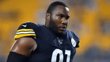 Stephon Tuitt jugando con los Steelers