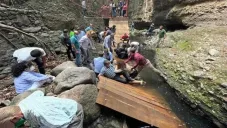 Se cayó el puente del Paseo Ribereño durante reinauguración