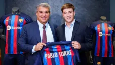 Pablo Torre junto a Joan Laporta