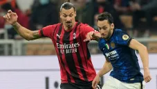 Calhanoglu criticó a Zlatan Ibrahimovic