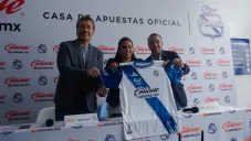 Renovación de la alianza comercial entre Caliente.mx y Club Puebla en el Estadio Cuauhtémoc