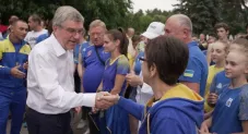 Thomas Bach en su visita a Kiev