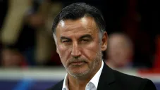 Christophe Galtier en un partido de la Ligue 1