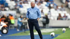 Víctor Manuel Vucetich dirigiendo a Rayados