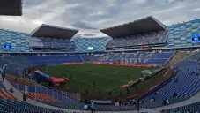 Venden cerveza en vasos reciclados en el Cuauhtémoc