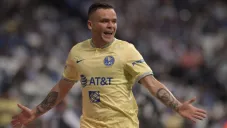 Cabecita Rodríguez en festejo con América