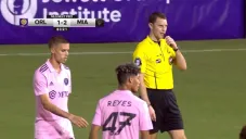 Romeo Beckham se perfiló al mismo estilo de 'Sir David'