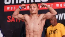 Isaac 'Pitbull' Cruz en pesaje ante medios