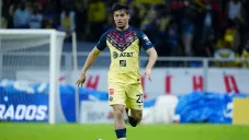 Jorge Meré durante un partido con América