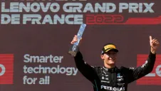 George Russell en festejo en Francia