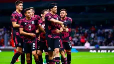 Jugadores del Tri, en festejo de gol