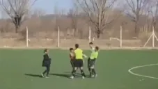 El juez logró esquivar la agresión