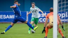 Marcelo Flores en su debut con el Real Oviedo