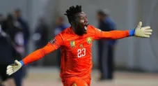 André Onana festejando un gol de Camerún