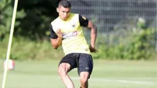 Pineda se quedó en el futbol europeo