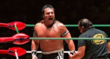 Último Guerrero durante una lucha