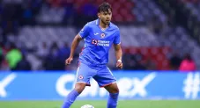 Ángel Romero jugando con Cruz Azul