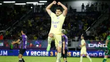 Henry Martín en festejo de gol