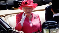 El COI reconoció a Isabel II por su cooperación al deporte