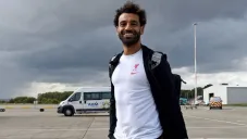 Salah les 'regaló' una sorpresa a los esposos