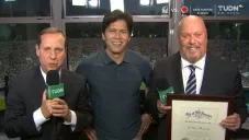 Perro Bermúdez recibió reconocimiento del Concejal de LA