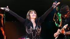 Alejandra Guzmán sufrió un incidente en concierto