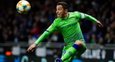 Andrés Guardado durante un partido del Betis