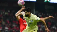 Néstor Araujo con América vs Toluca