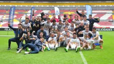 Pumas Sub 20 celebrando el título del AP22