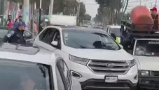 Camioneta arrolló a policía y reportero afuera del panteón de San Nicolás Tolentino en Iztapalapa