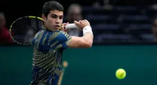 Carlos Alcaraz en un partido de tenis