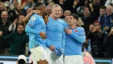 Haaland festejando con sus compañeros