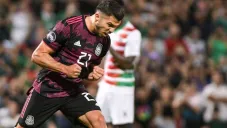 Henry Martin festejando gol