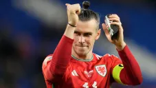 Bale en un juego con Gales