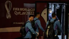 Messi en la llegada de Argentina a Qatar