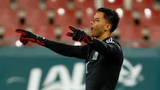 Alfredo Talavera durante un partido de México