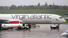 Avión que llevó a la Inglaterra a Qatar