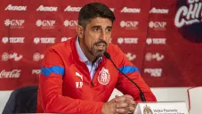 Paunović en su presentación con Chivas