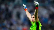 El Dibu Martínez festeja el pase de Argentina a la Final de Qatar 2022