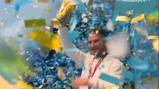 Mac Allister siendo recibido por el Brighton