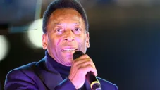 Pelé fue homenajeado en el Azteca